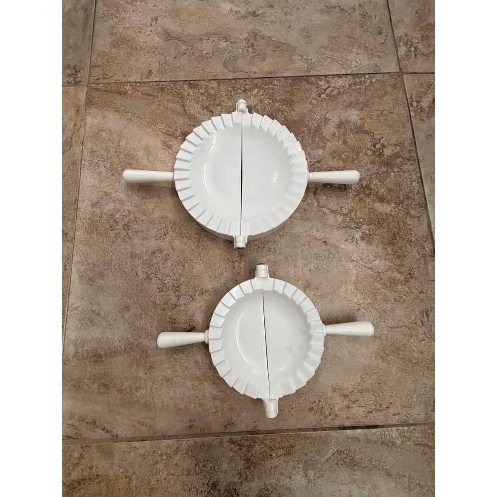 Mesa White Plastic Dumpling Empanada Press Set 2 Sizes Pierogi Hand Pie Maker
